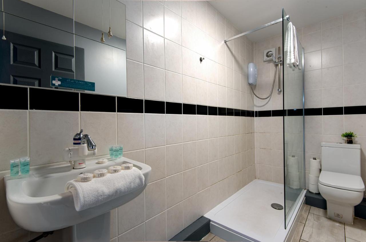 The Penthouse Gathering - Town Centre - Sleeps Up To 16 Wrexham Luaran gambar